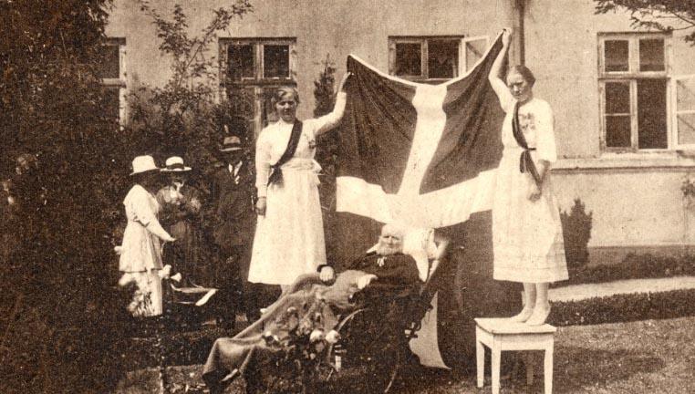 Patriotic songs and love of country – 78rpm Shellac Roundabout